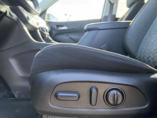 Used 2023 Chevrolet Equinox LT AWD/4WD image 14