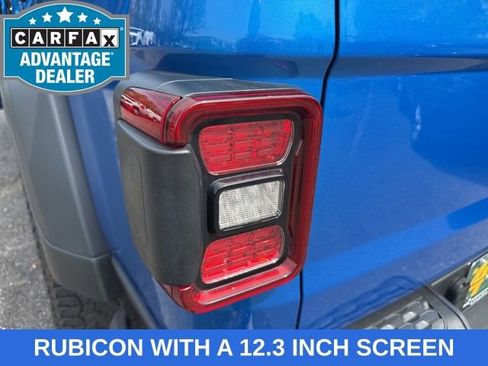 Used 2024 Jeep Gladiator Rubicon w/ Convenience Group AWD/4WD image 35