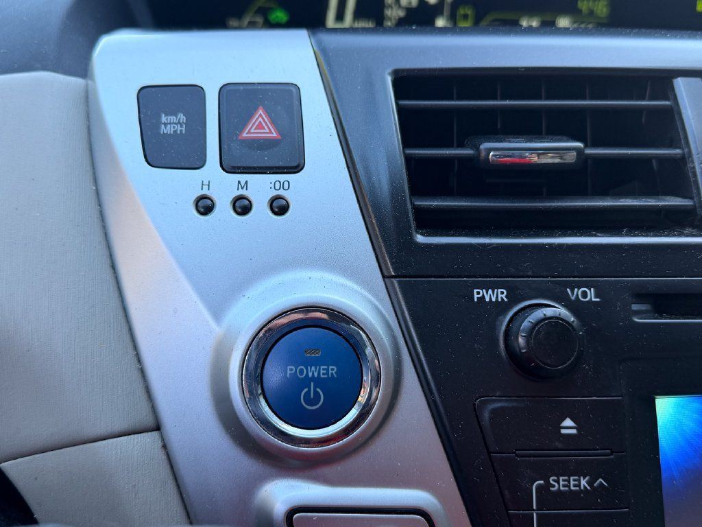 Used 2014 Toyota Prius V Three FWD image 13