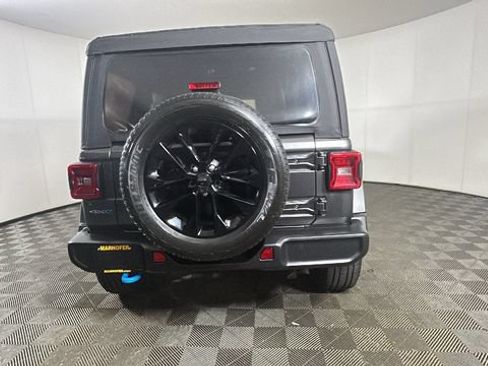 Used 2023 Jeep Wrangler Unlimited Sahara w/ Cold Weather Group AWD/4WD image 3