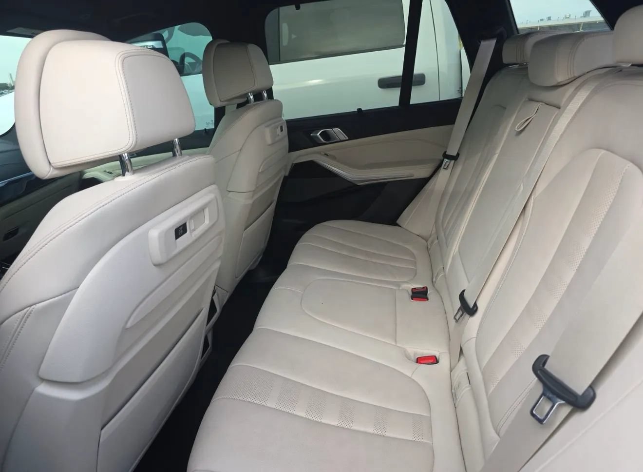 Used 2020 BMW X5 xDrive40i w/ Premium Package AWD/4WD image 9