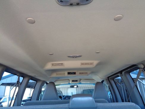 Used 2016 GMC Savana 3500 LT w/ LT Preferred Equipment Group image 59