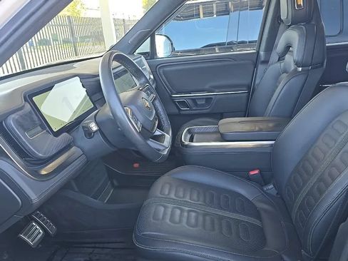 Used 2024 Rivian R1S Adventure AWD/4WD image 3