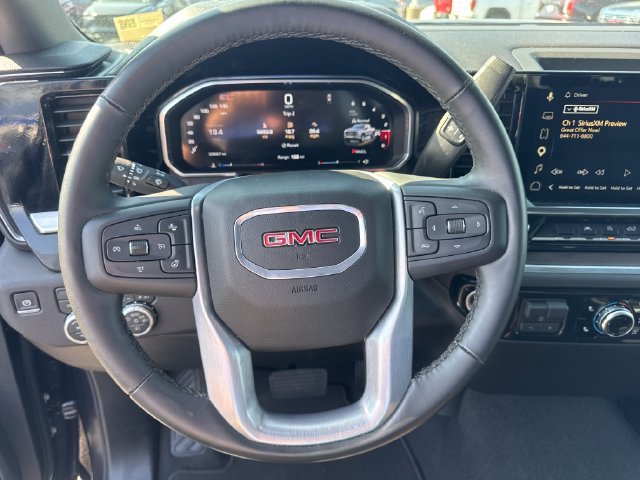 Used 2026 GMC Sierra 1500 SLT AWD/4WD image 19
