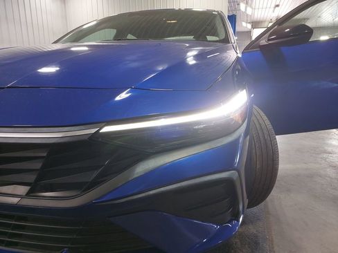 Used 2025 Hyundai Elantra Sport FWD image 30