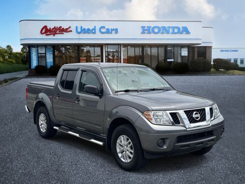 Used 2020 Nissan Frontier SV w/ SV Utility Package AWD/4WD image 7