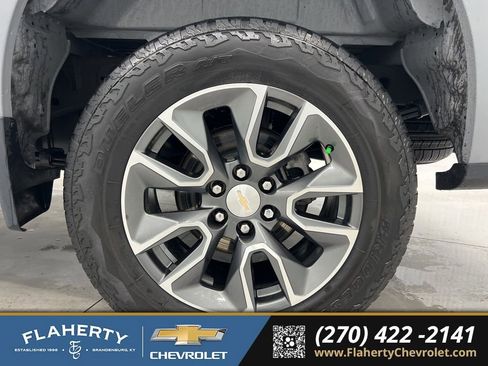 Used 2024 Chevrolet Silverado 1500 LT image 18
