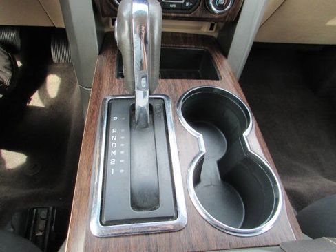 Used 2014 Ford F150 Lariat w/ Equipment Group 502A Luxury AWD/4WD image 18