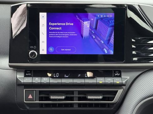 Certified 2025 Toyota Camry SE image 17