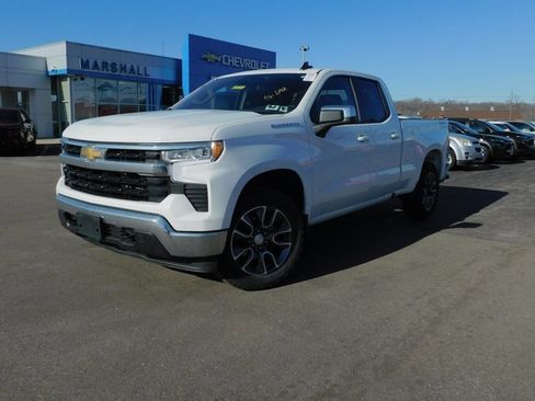 Used 2023 Chevrolet Silverado 1500 LT image 2