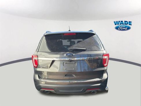 Used 2018 Ford Explorer Limited w/ Equipment Group 301A image 5