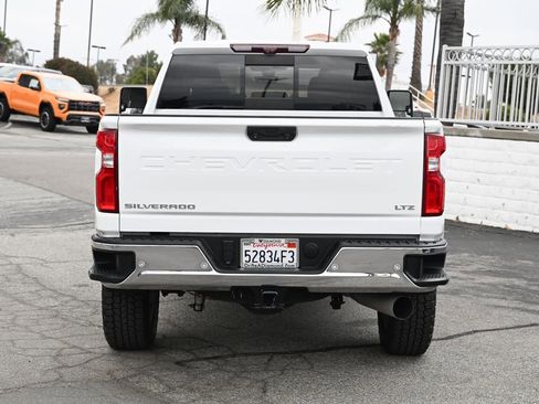 Used 2021 Chevrolet Silverado 2500 LTZ w/ LTZ Premium Package AWD/4WD image 6