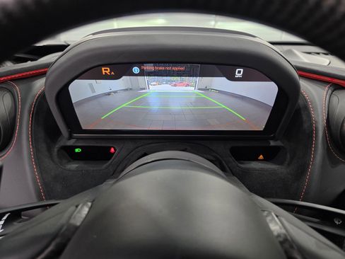 Used 2022 McLaren 720S Performance RWD image 12