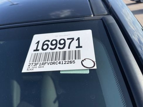 Used 2024 Toyota RAV4 LE AWD/4WD image 23