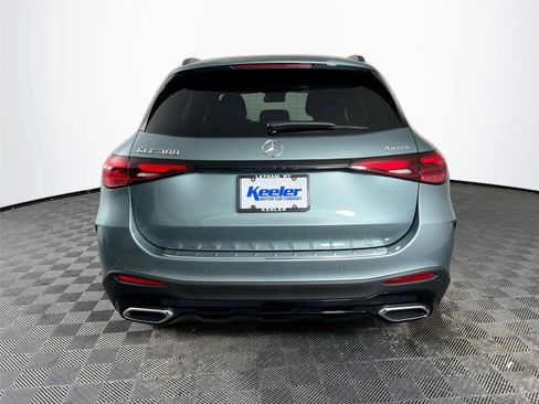 Certified 2025 Mercedes-Benz GLC 300 4MATIC image 5