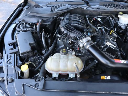 Used 2016 Ford Mustang Coupe w/ Equipment Group 051A RWD image 34