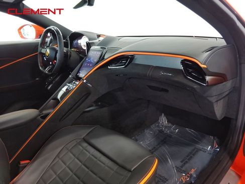Used 2024 Ferrari Roma image 31