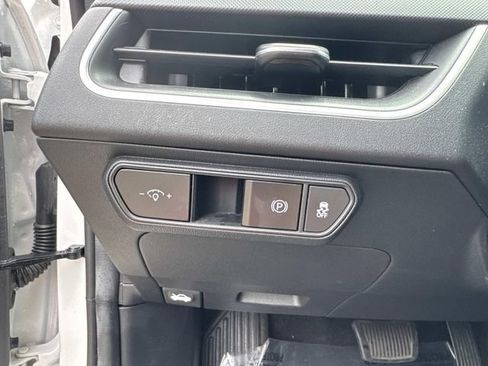 Used 2025 Kia K4 FWD image 27