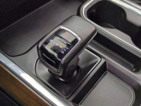 Used 2024 Chevrolet Silverado 1500 High Country w/ High Country Premium Package image 31