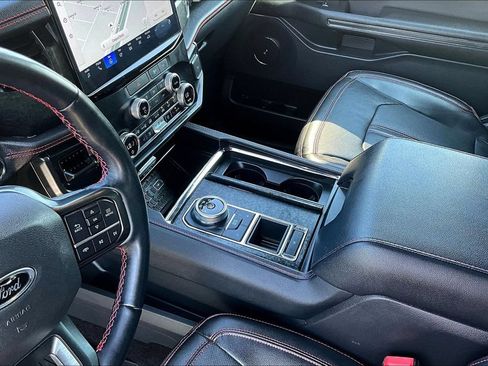 Used 2022 Ford Expedition Limited RWD image 19