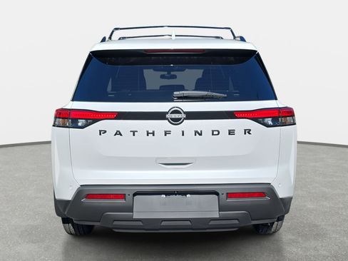 New 2025 Nissan Pathfinder SV image 6