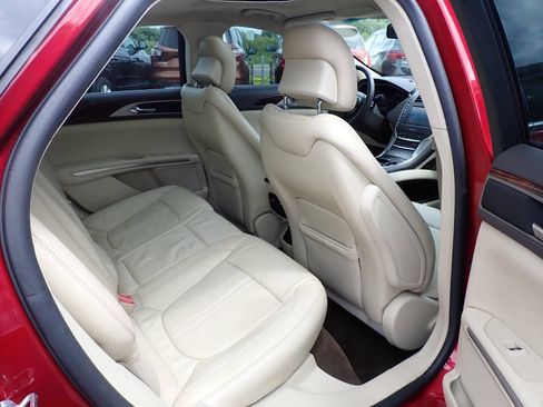 Used 2013 Lincoln MKZ FWD image 12