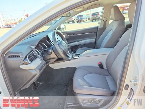 Used 2023 Toyota Camry LE FWD image 18