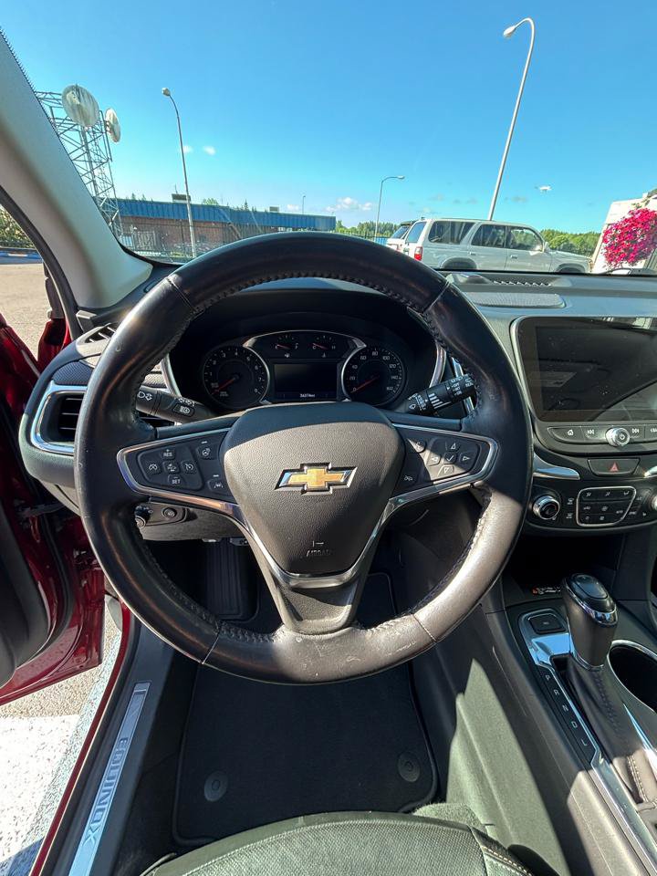 Used 2019 Chevrolet Equinox Premier AWD/4WD image 13