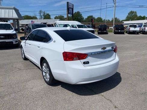 Used 2018 Chevrolet Impala LT w/ LT Convenience Package FWD image 4