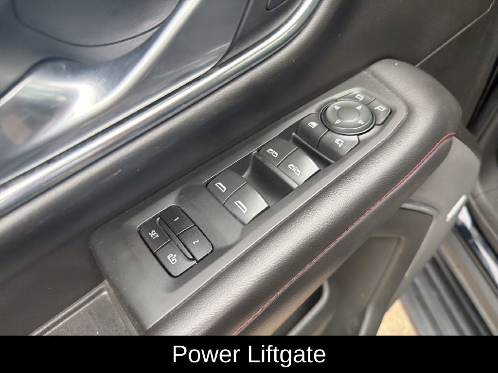 Used 2022 Chevrolet Tahoe RST w/ Luxury Package RWD image 15