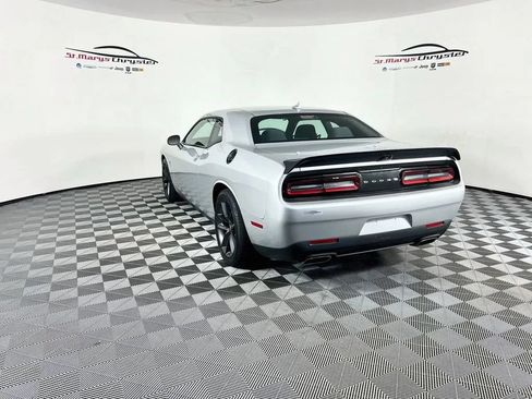 Used 2019 Dodge Challenger R/T Scat Pack RWD image 6