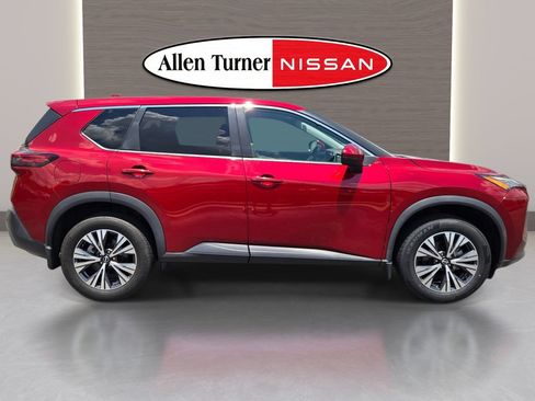 Used 2022 Nissan Rogue SV FWD image 6