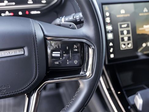 Used 2024 Land Rover Range Rover Sport Dynamic SE image 15