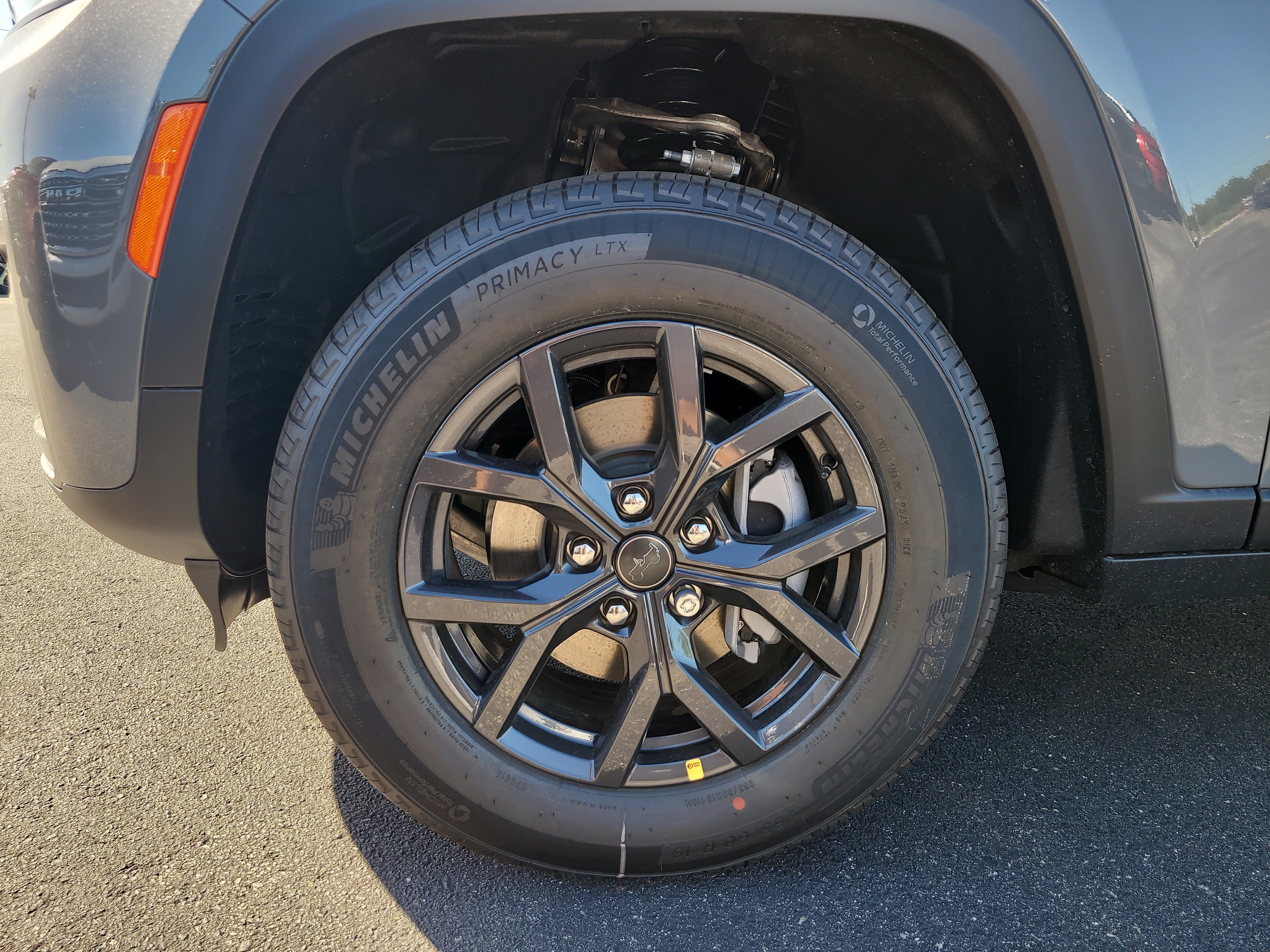 New 2027 Jeep Grand Cherokee Altitude RWD image 10