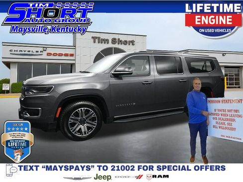 Used 2024 Jeep Wagoneer L Series II w/ Flexible Seating Group AWD/4WD image 1