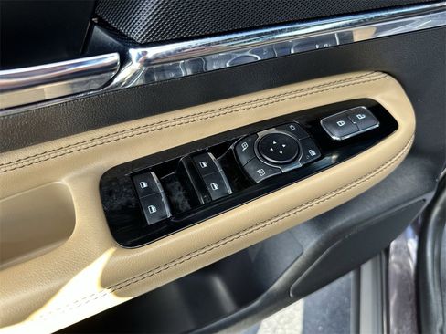 Used 2023 Lincoln Corsair Reserve w/ Equipment Group 202A image 13