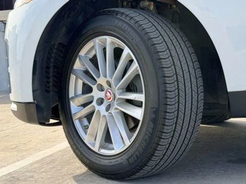 Used 2019 Jaguar F-PACE Prestige image 51