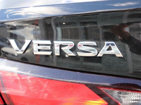 Used 2025 Nissan Versa SV FWD image 49