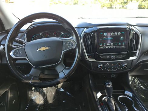 Used 2019 Chevrolet Traverse LT w/ LT Premium Package image 18
