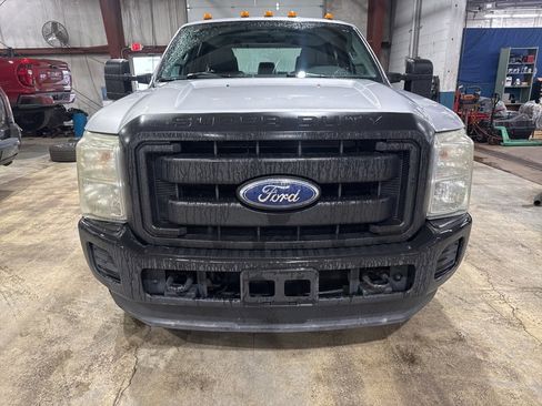 Used 2011 Ford F350 XL w/ Skid Plate Pkg image 6