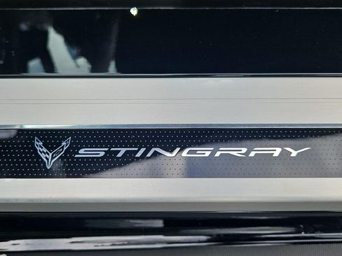 Used 2023 Chevrolet Corvette Stingray Preferred Cpe w/ Z51 Performance Package RWD image 17