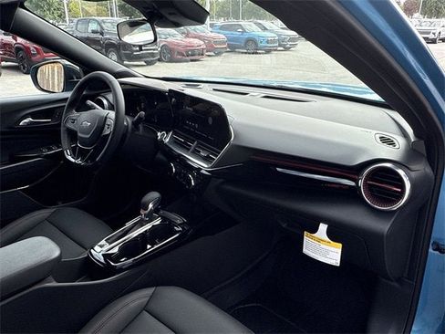 New 2025 Chevrolet Trax RS w/ Driver Confidence Package image 24