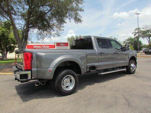 Used 2024 Ford F350 XLT AWD/4WD image 11