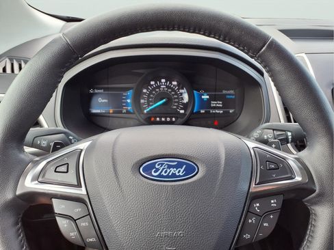 Used 2024 Ford Edge SEL w/ Convenience Package AWD/4WD image 16