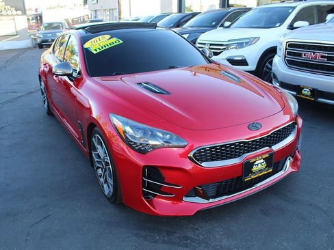 Used 2018 Kia Stinger GT1 RWD image 8