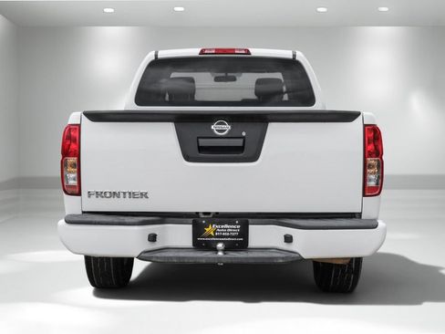 Used 2019 Nissan Frontier S RWD image 7