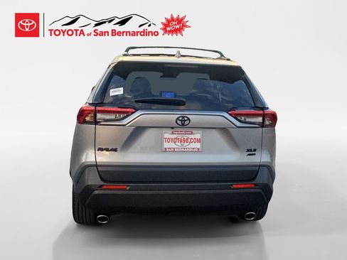Certified 2025 Toyota RAV4 XLE w/ Convenience Package AWD/4WD image 4