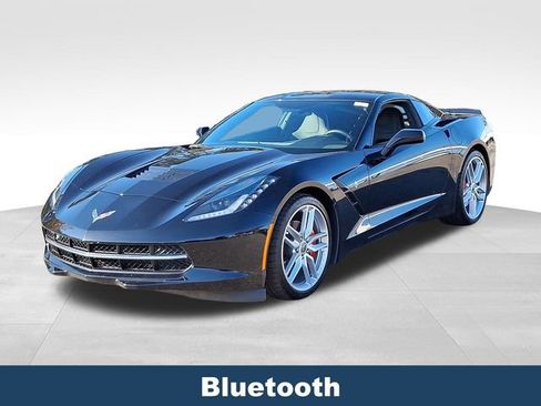 Used 2019 Chevrolet Corvette Stingray Coupe w/ 1LT image 4