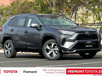New 2025 Toyota RAV4 SE