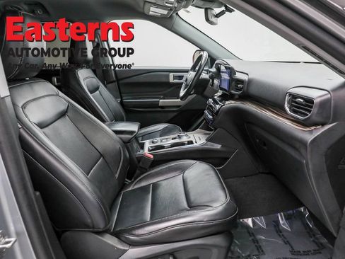 Used 2023 Ford Explorer Limited w/ Equipment Group 301A image 24